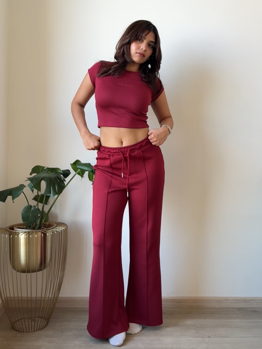 CloudSoft Flex Crop Top & Joggers
