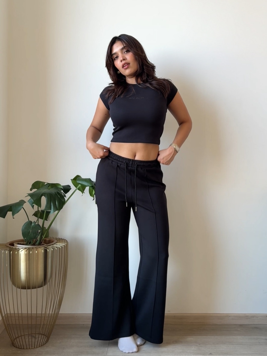 CloudSoft Flex Crop Top & Joggers