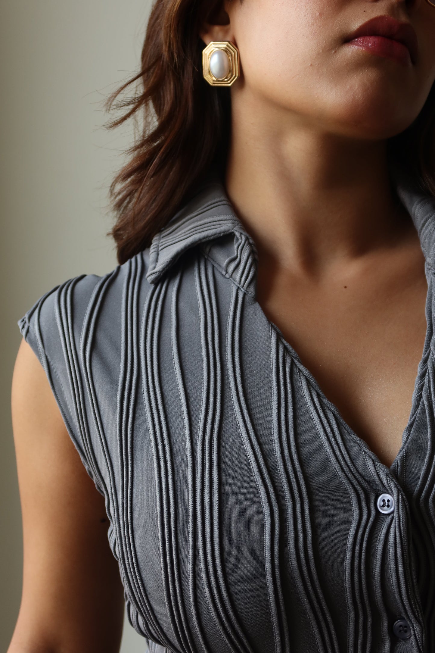Wavy Aura Fitted Shirt