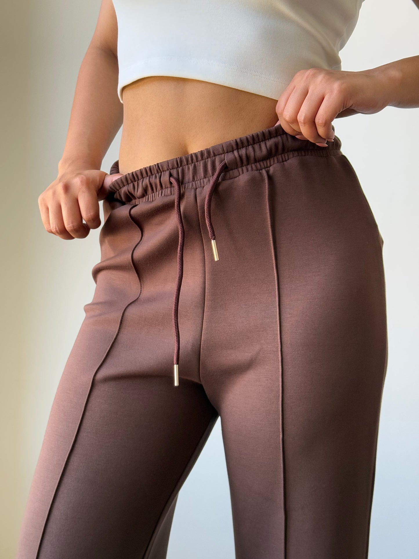 CloudSoft Flex Crop Top & Joggers