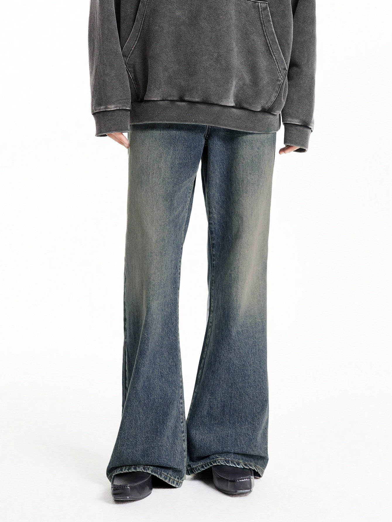 Drift Bootcut Jeans