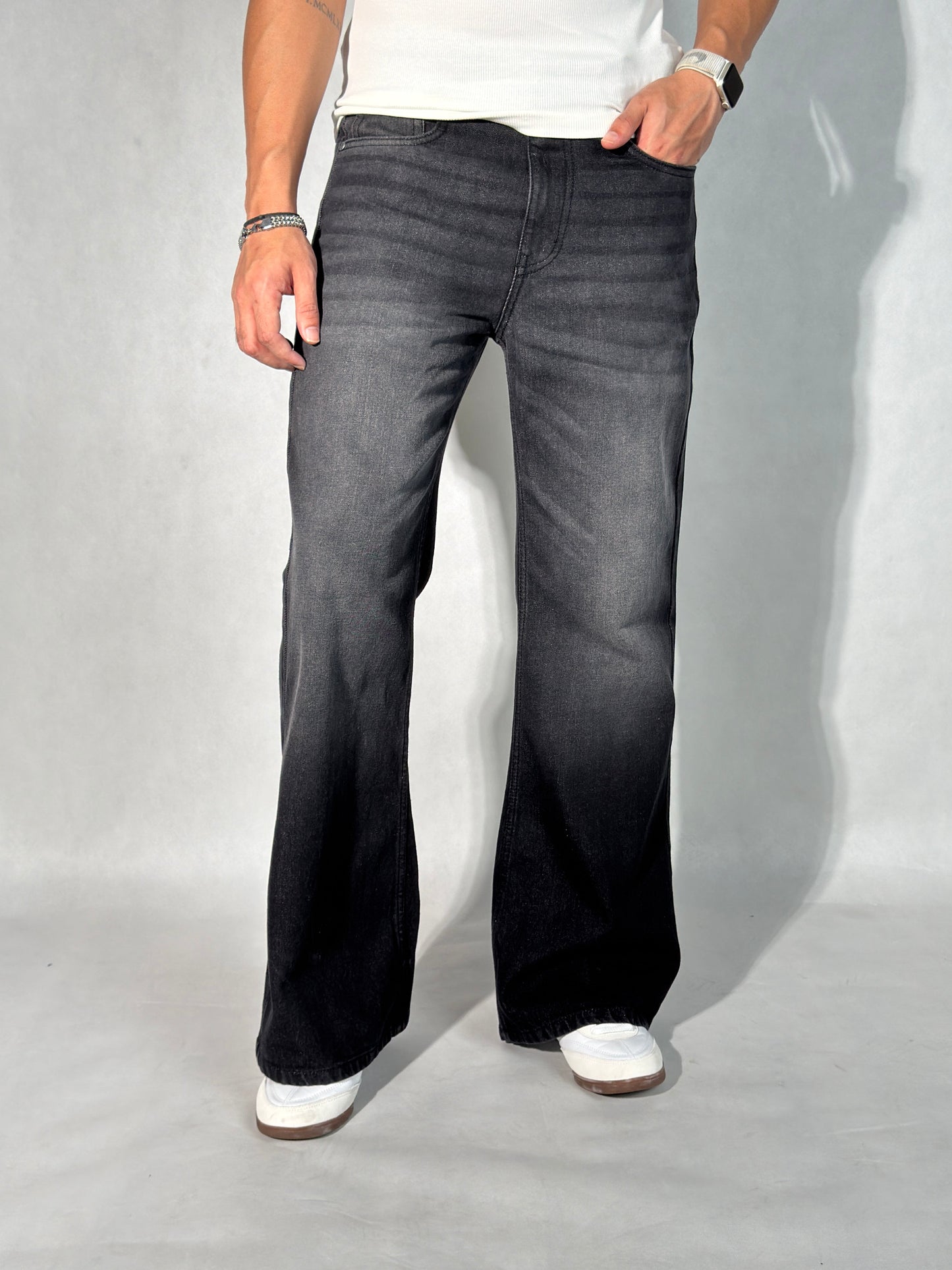 Drift Bootcut Jeans