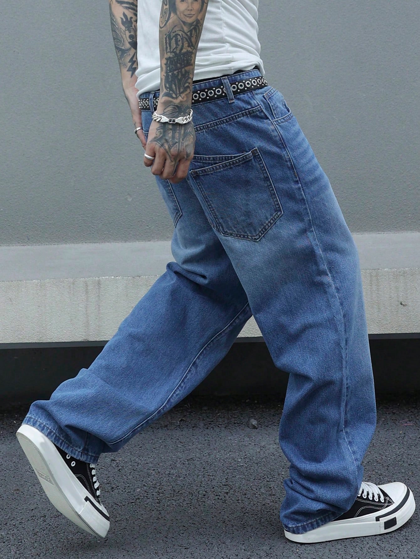 Retro Blue Wash Baggy Jeans