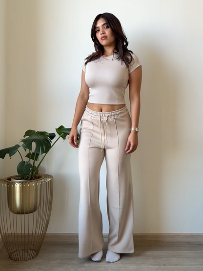 CloudSoft Flex Crop Top & Joggers