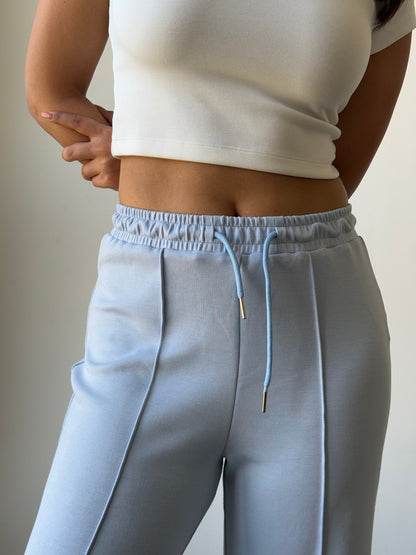 CloudSoft Flex Crop Top & Joggers